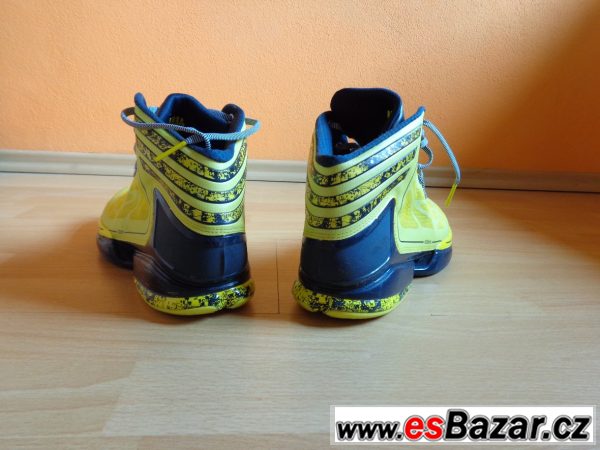 Halové, salové boty adidas  – fotografie 5