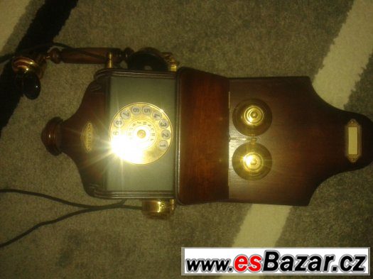 Nastenny stary telefon RUCNE VYRABENY – fotografie 1