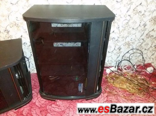 TV / Hifi skříňky (černé barvy) – fotografie 1