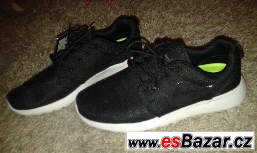 NOVÉ Nike roshe run, vel. 41 – fotografie 1