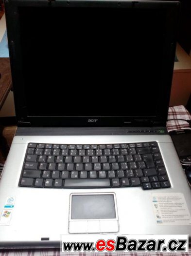 Acer travelMate 2300 – fotografie 2