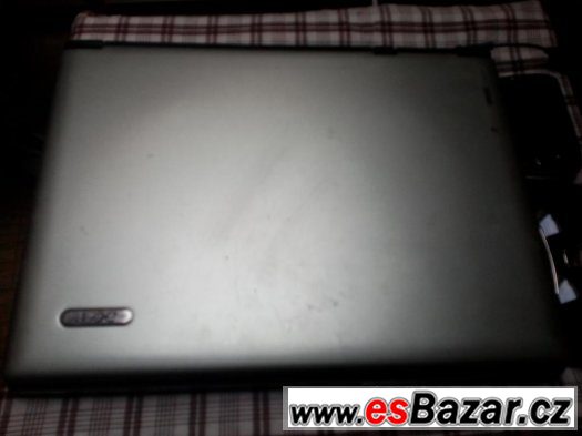 Acer travelMate 2300 – fotografie 3