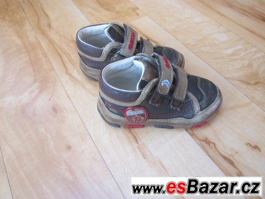 NIKE BOTASKY VEL.21+GEOX ZDARMA – fotografie 2