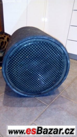 Subwoofer – fotografie 2