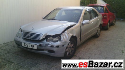mercedes w 203 cerna kuze – fotografie 1
