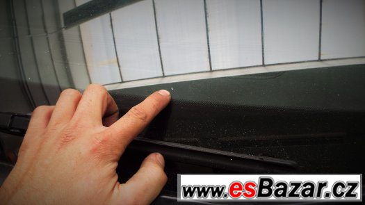 ČELNÍ SKLO AUDI A4 B7 – fotografie 2