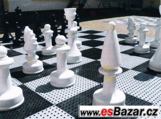 VELKÉ ZAHRADNÍ ŠACHY – fotografie 3