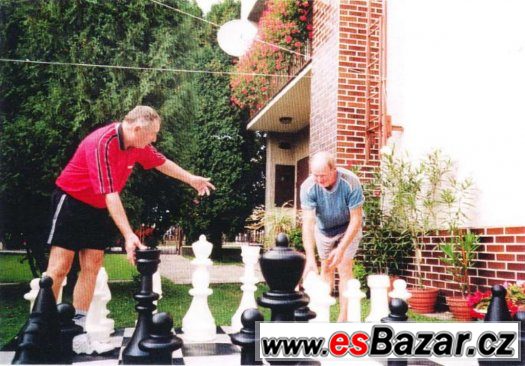 VELKÉ ZAHRADNÍ ŠACHY – fotografie 4