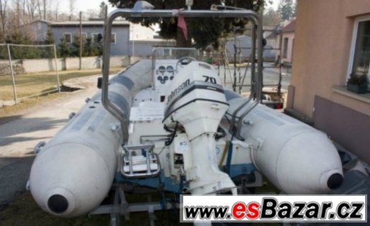 Motorový člun 70HP – fotografie 2