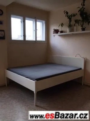 Dvoulůžková postel + rošty + matrace