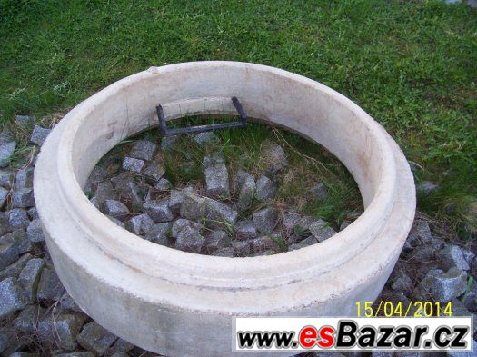 Betonová skruž o vnitř.prům.100cm se stupadlem – fotografie 2