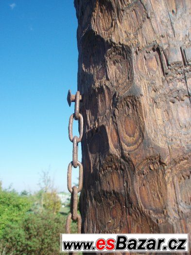 Zahradní dekorace, pranýř 240 cm, sochy do zahrady. – fotografie 4