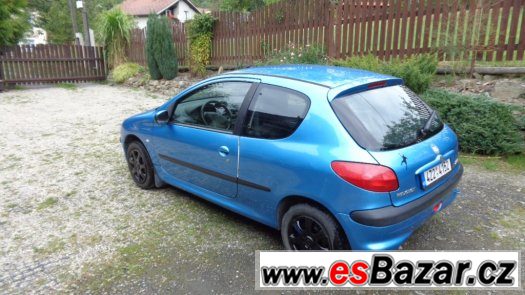Peugeot 206 1,4i, 55kw, rv. 2003, nová stk, najeto 91000km – fotografie 4