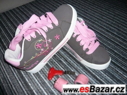 Dámské boty HEELYS s kolečky – fotografie 2