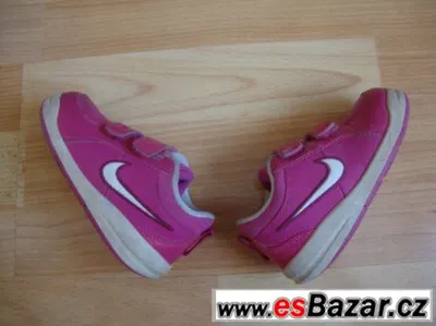krásne nike boty