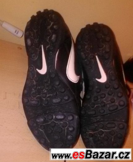 chlapecké kopačky nike velikost 38 – fotografie 4