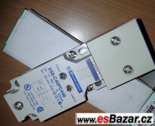 Indukční čidlo   XS8C40PC440  Schneider - Electric – fotografie 1