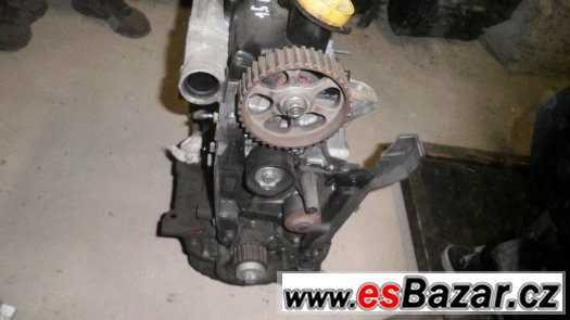 Prodám náhradní díly Renault-motor 1,5dci 60KW – fotografie 5