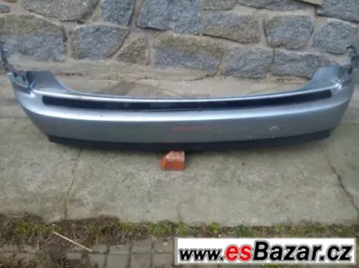 Prodám zadní nárazník na FORD FOCUS combi 2004+
