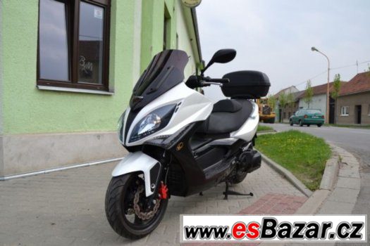 Kymco Xciting 500i R, r.v. 2010, najeto 8.400 km – fotografie 5