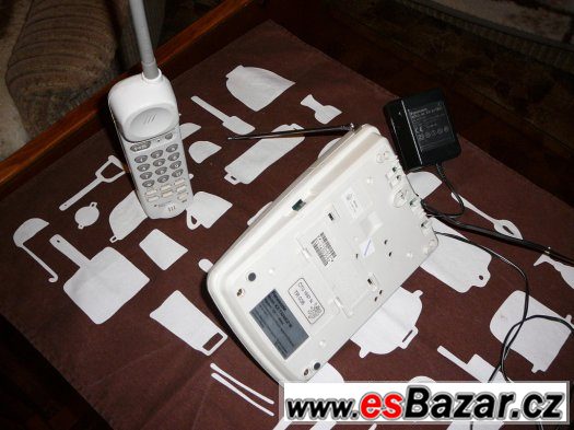 Prodám Panasonic KX-T4046CZ-W – fotografie 3