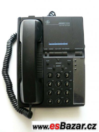Stolní telefon GE 2-9896 – fotografie 1