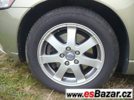 Volvo s40 2.0 diesel – fotografie 5