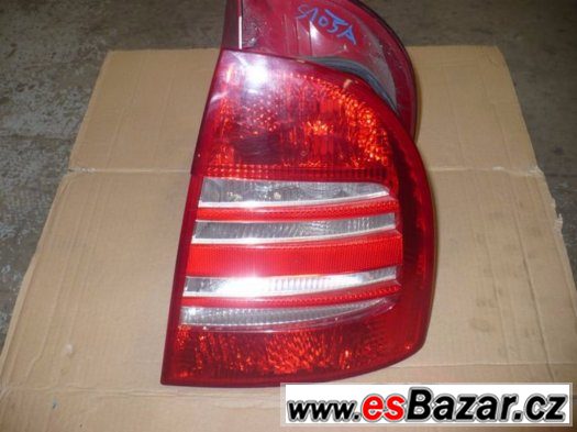 Zadní světla Škoda Superb 2005 – fotografie 3