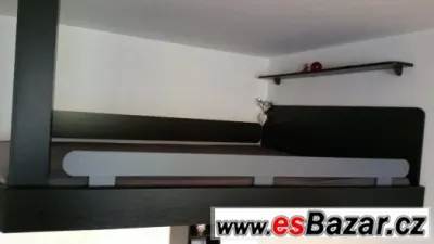 DVOUPOSTEL ZÁVĚSNÁ