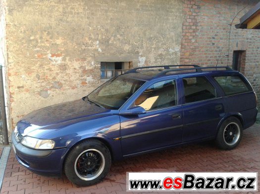 Opel Vectra – fotografie 3