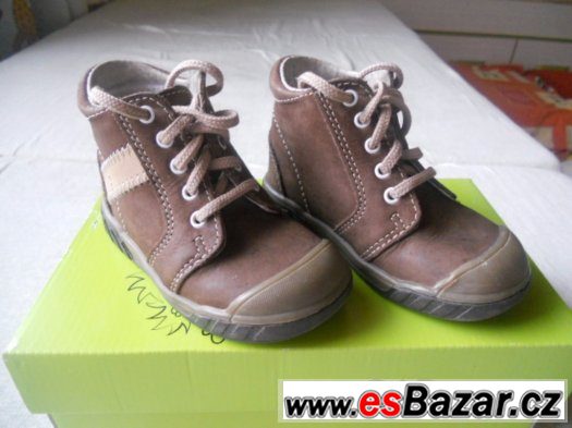 Kvalitní kotníčkové boty, zn. Boots4u, vel. 21 – fotografie 1
