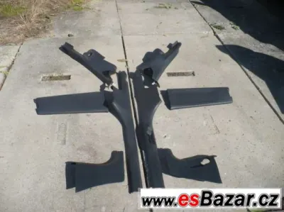 Fabia 1 černé plasty interiéru