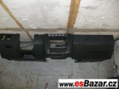 Černý spodek palubky, kastlíky, tunel Fabia 1