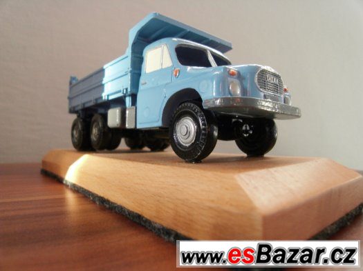 tatra 148 kovovy odlitek – fotografie 2