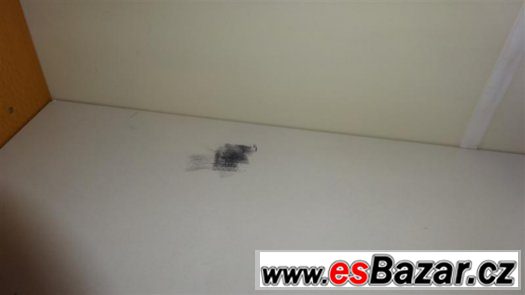 Skříňka malá s profilovanými dvířky a policemi - dekor BUK – fotografie 3