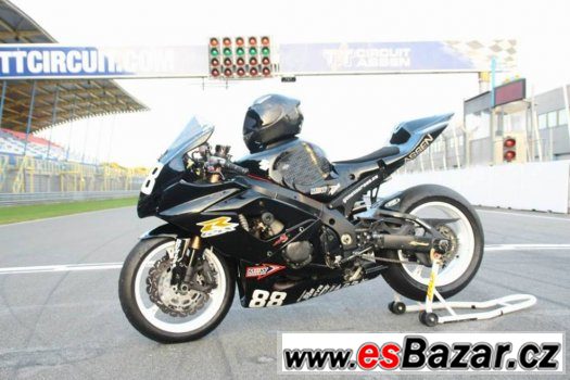 SUZUKI GSXR 1000 K6 2006 – fotografie 1