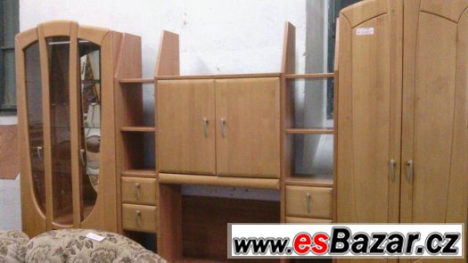 obyvaci stena top stav XXXIX.vestavný bar – fotografie 2