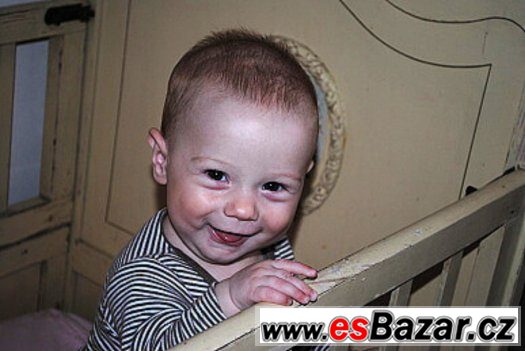 Velká starožitná dřevěná zdobená postýlka na dítě funkční:) – fotografie 5