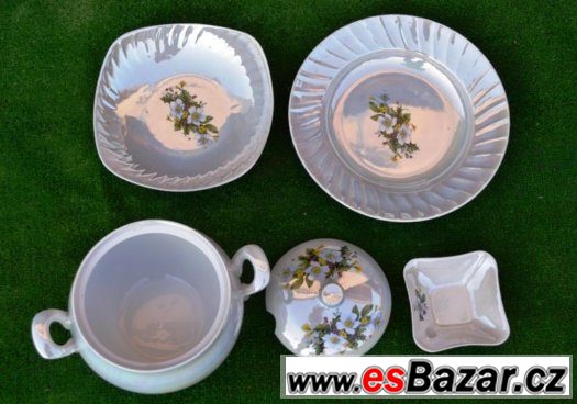 Krásný set terina 2 mísy talíř – fotografie 4