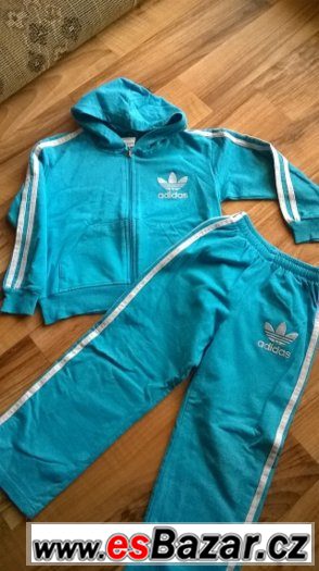 Adidas souprava – fotografie 1
