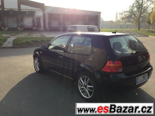 Volkswagen Golf 1.9TDI 2002 Highline Tempomat Navi – fotografie 2