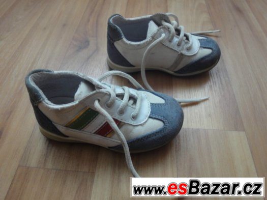 Značkové dětské boty Tarty vel. 23. Délka stélky cca 14cm. D – fotografie 4