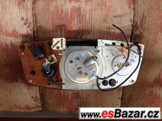 Mercedes Benz W123 budíky – fotografie 2