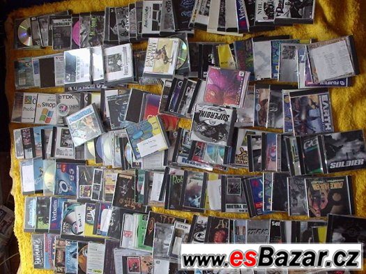 180 dvd s pc hrami – fotografie 2