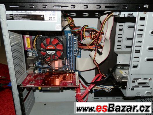 P4 2,8 GHz, 1 GB RAM, 250 GB HDD, monitor Acer 17" – fotografie 2