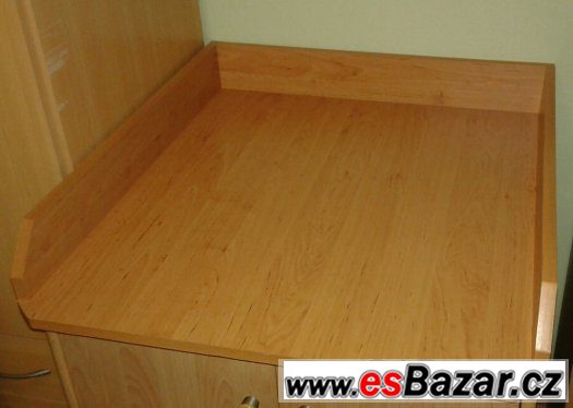 Přebalovací pult – fotografie 1