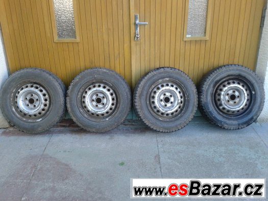 zimní vzorek 9,5mm  Barum snowanis 195/70/15 C + disky 5x112 – fotografie 1