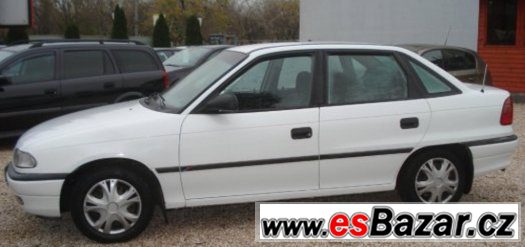 PRODAM DILY NA OPEL ASTRA 1,7 TD -SEDAN – fotografie 1