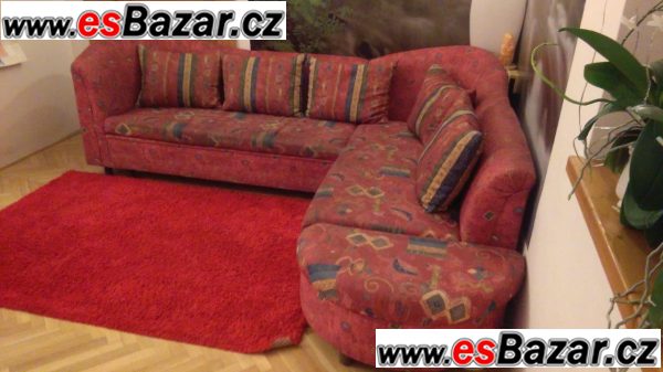 Prodám rohovou rozkládací sedací soupravu + taburet – fotografie 2