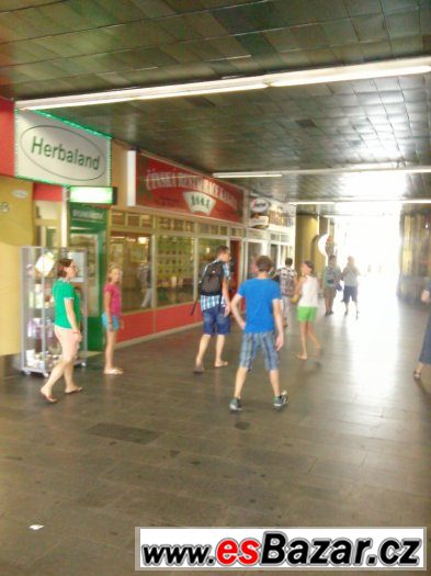 Obchod ve vestibulu M Opatov – fotografie 2